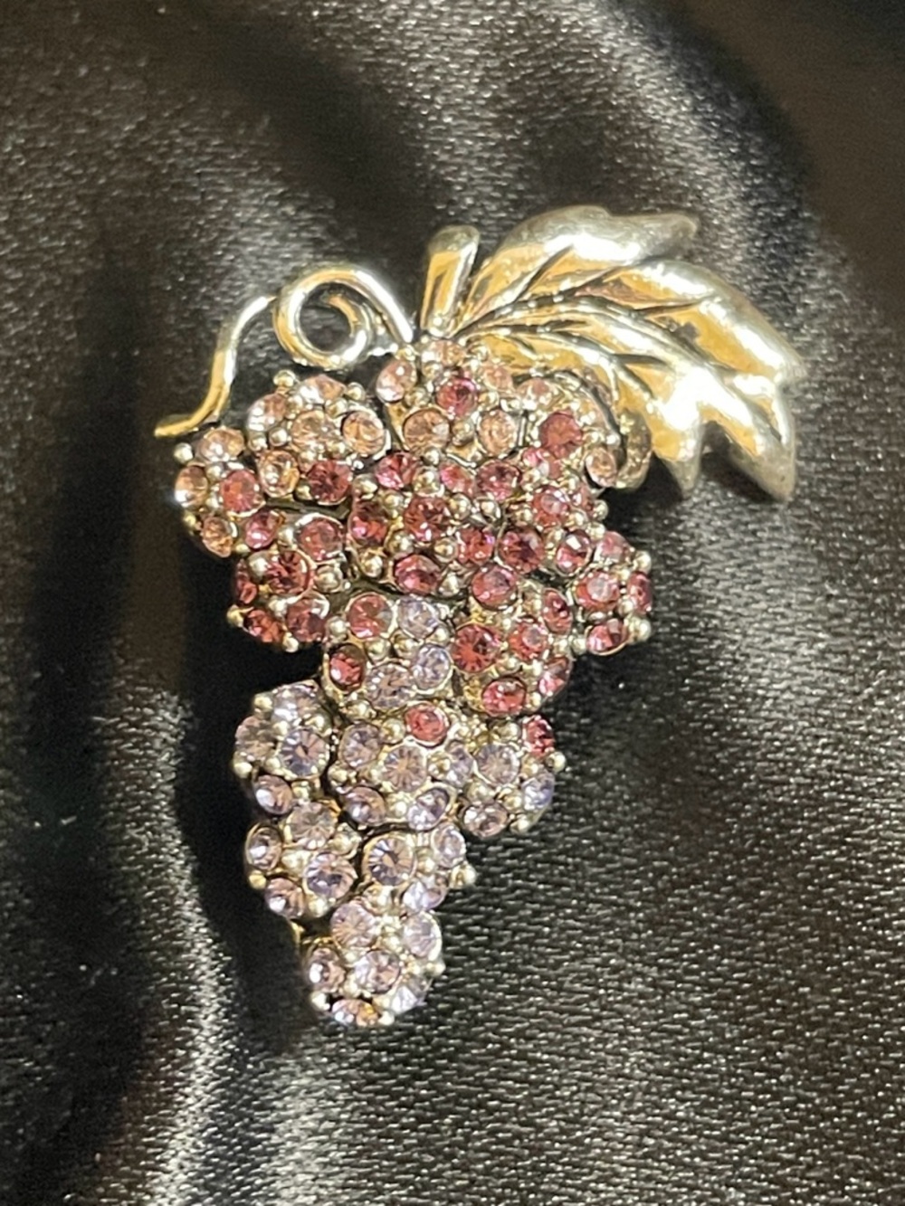 Vintage 1960s MONET Purple, Pink to Lavender Rhinestone Grape Cluster Brooch